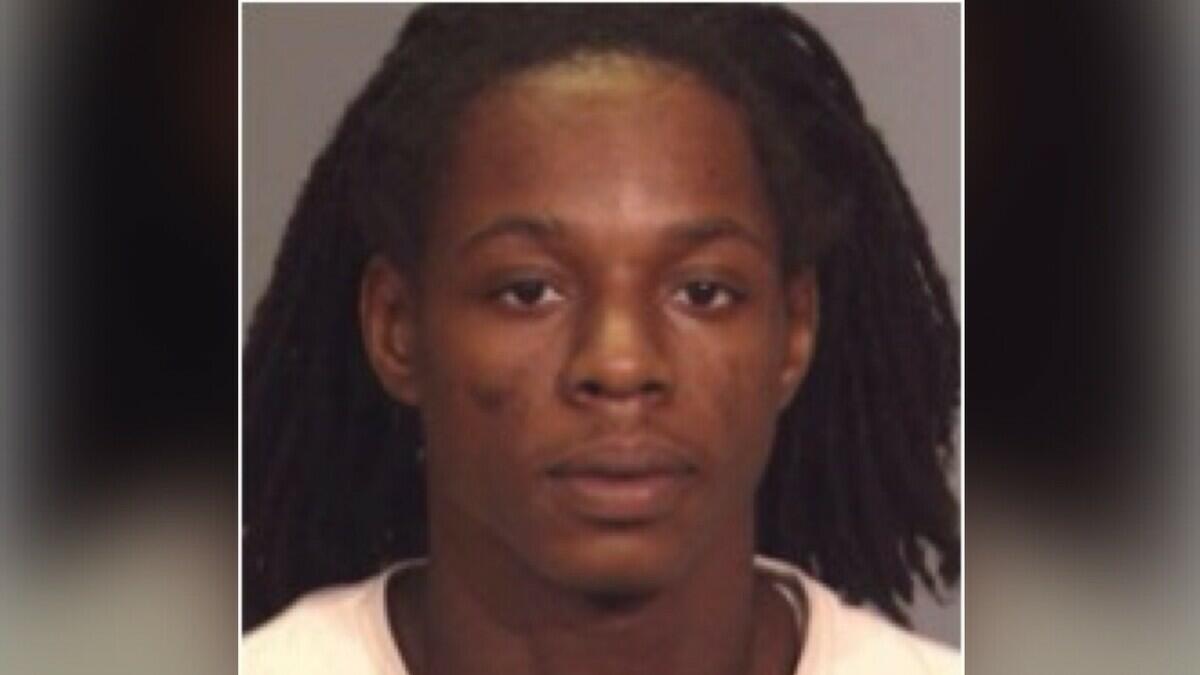 Arrest Warrant Issued for Suspect Who Stole 1,000 Using Victim's Debit