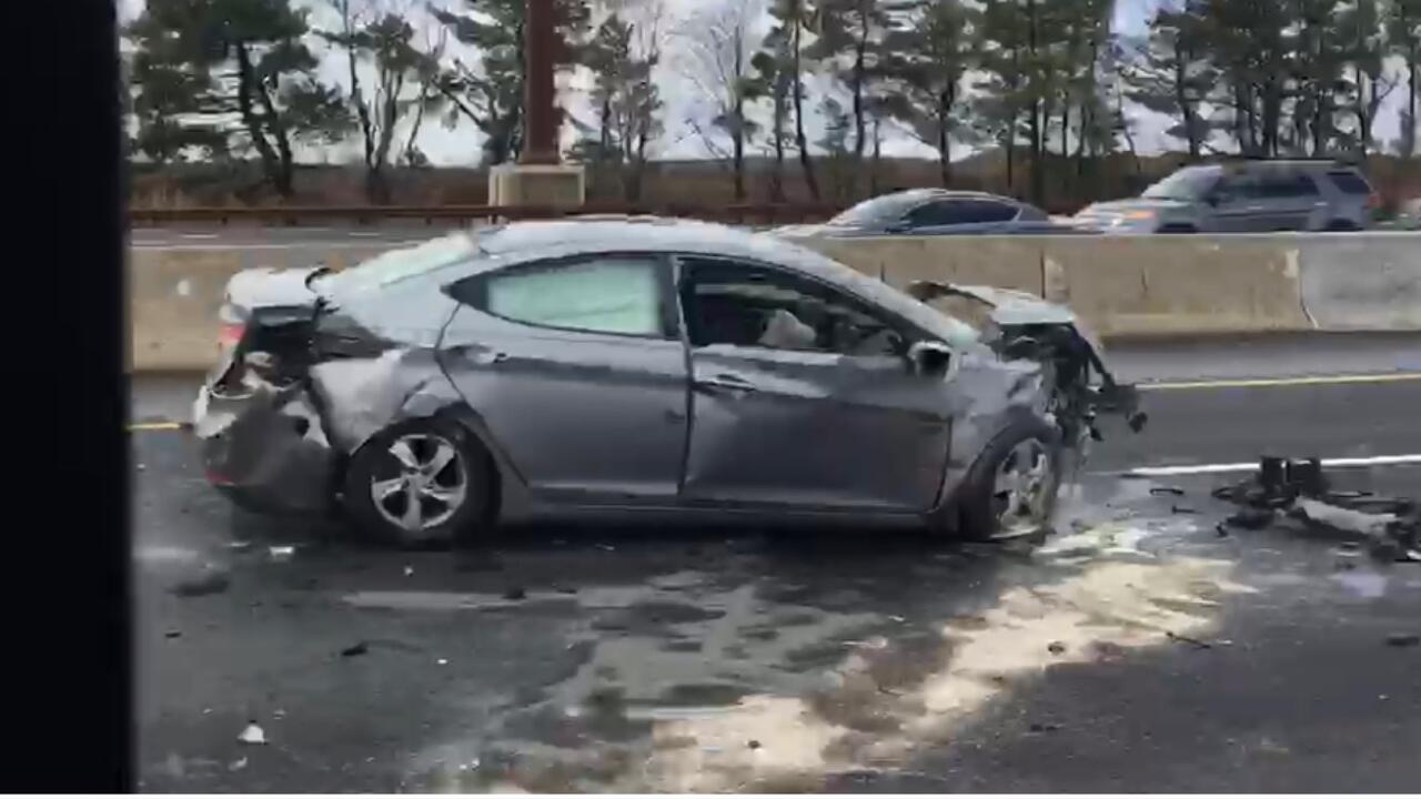 Police Investigate Multi Car Crash On Garden State Parkway In