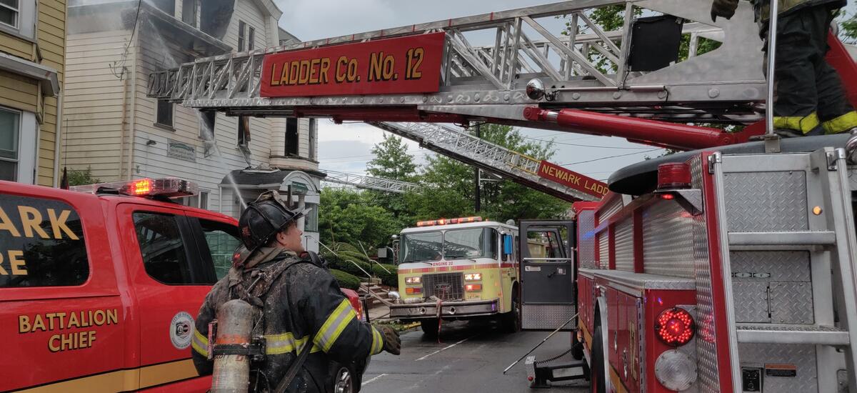 BREAKING NEWARK Fire Tears Through Newark Funeral Home