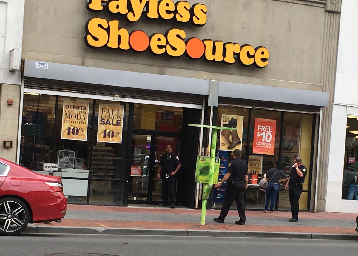 payless broad street