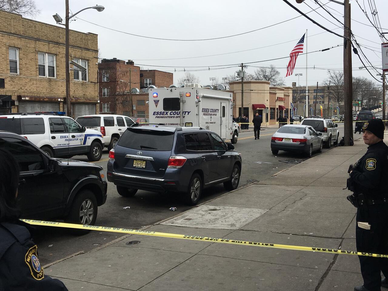 BREAKING NEWARK NJ Shooting Kills Man in Newark