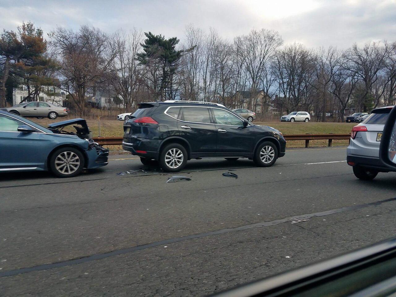 Traffic Alert Crash Causes Heavy Traffic On Garden State Parkway