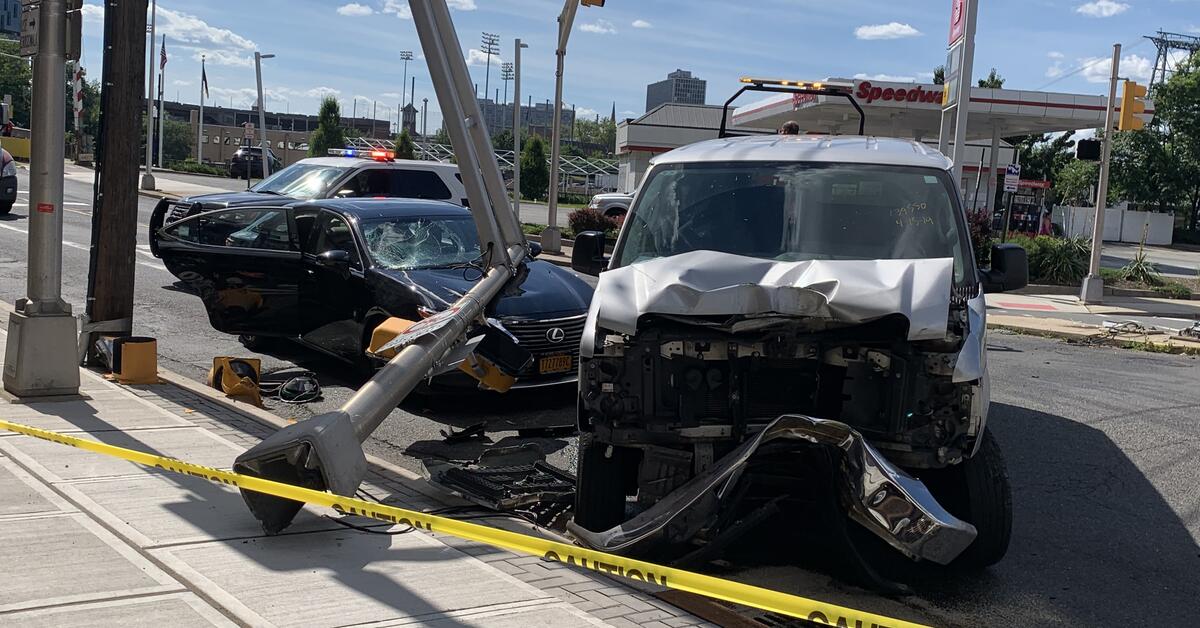 Harrison Police Investigates TwoVehicle Crash