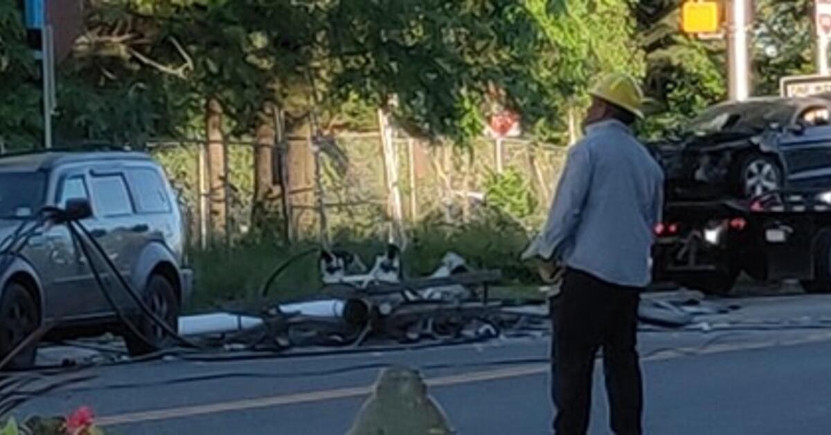BREAKING NEWARK: Car Slams into Pole Then Bursts into Flames in Newark