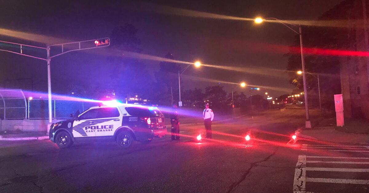 DEVELOPING EAST ORANGE NJ Driver Speeds Away from the Scene After