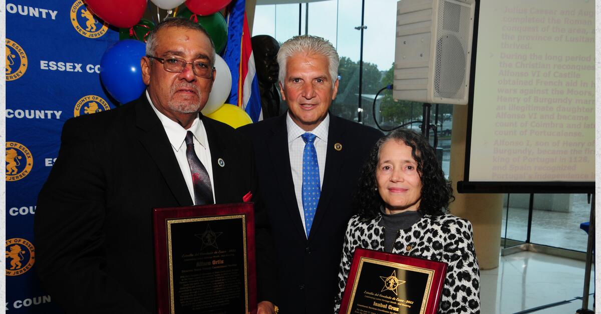Two Honored in 2022 Estrella del Condado de Essex Awards (Stars of