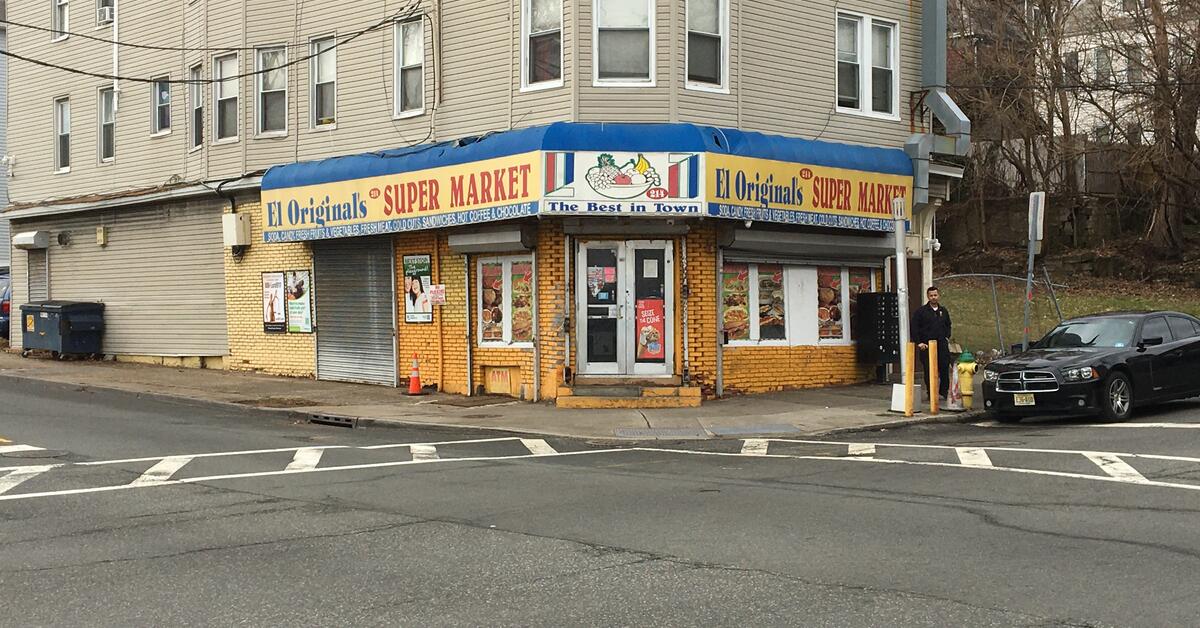 Newark Bodega Robbed at Gunpoint