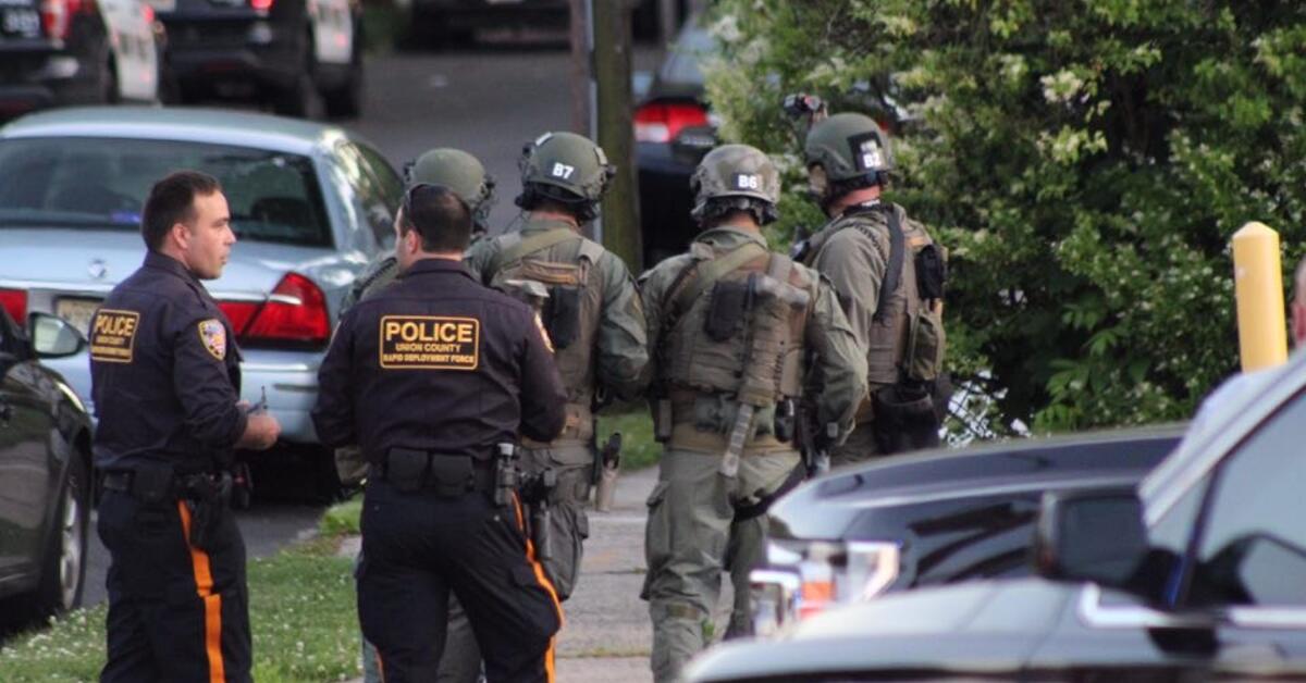 UPDATE: Police Arrest Barricaded Union Man Holdng Rifle Inside His Home