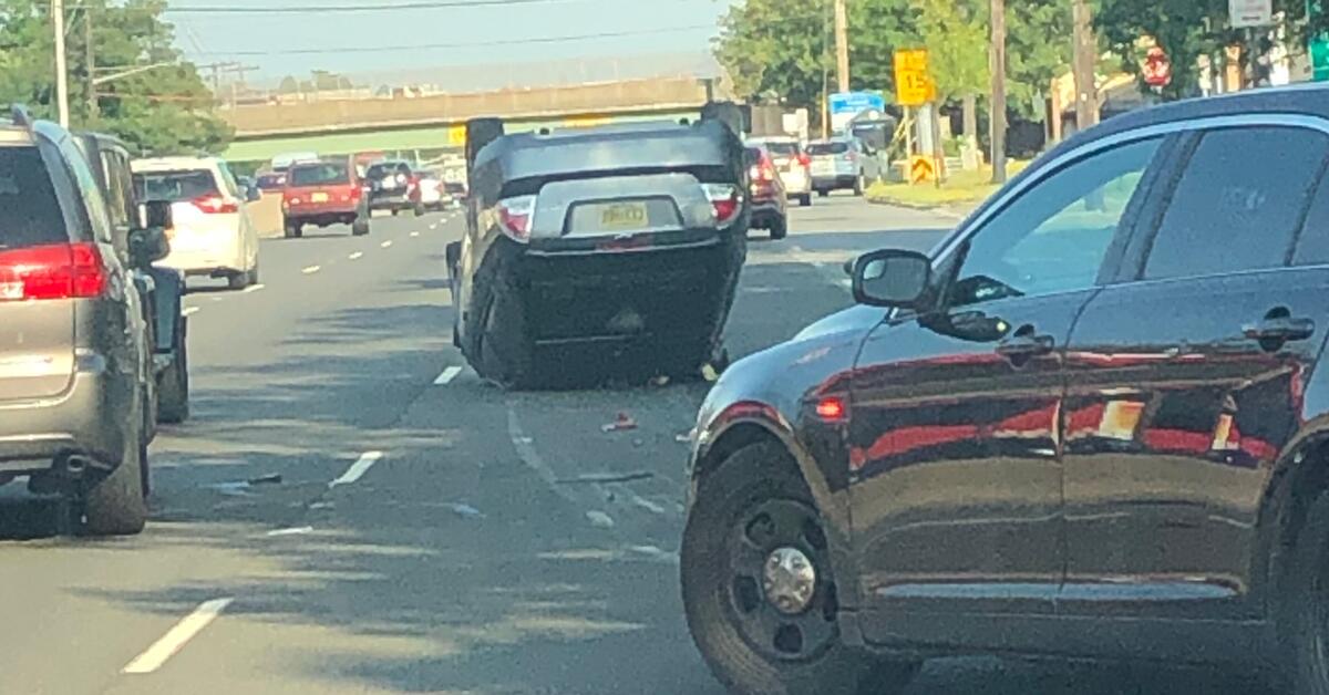 TRAFFIC ALERT PARAMUS Crash Causes Car to Flip Over on Route 4 in Paramus