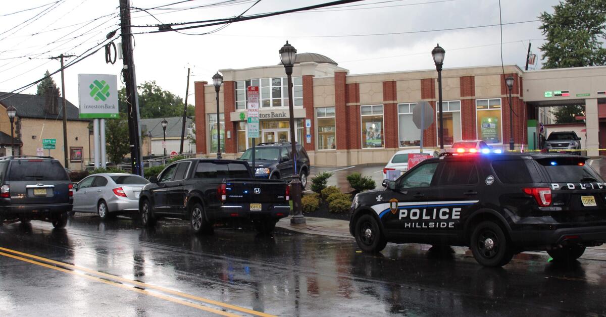 DEVELOPING HILLSIDE NJ Authorities Investigate Bank Robbery in
