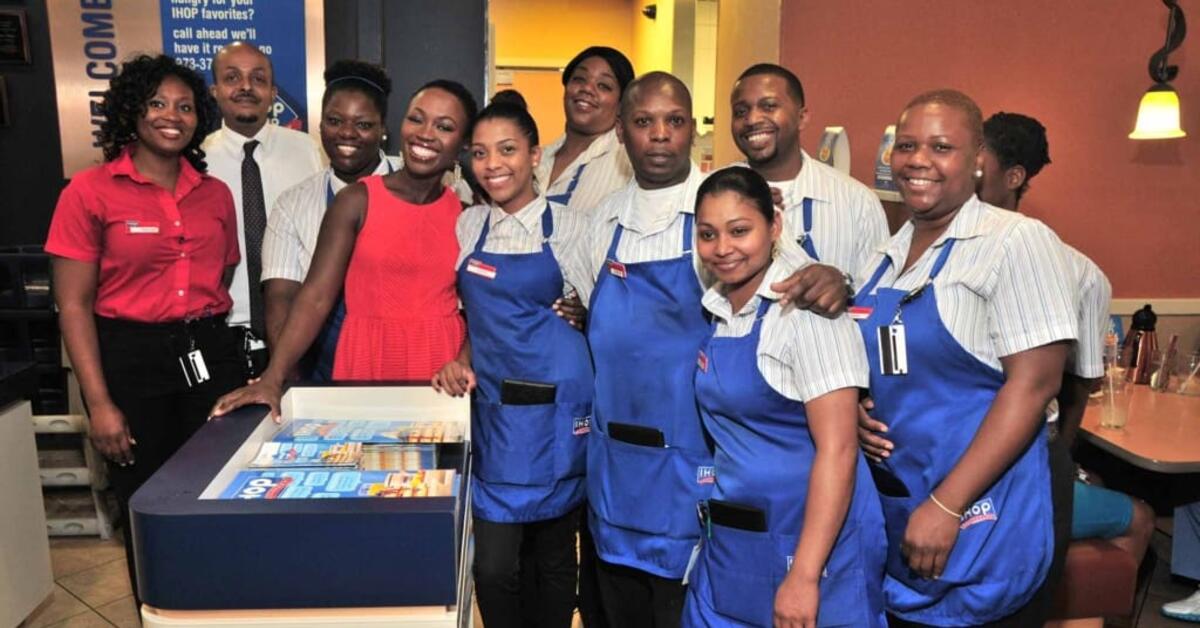 Mayor Tony Vauss Leads Community Through SNAP Crisis and Holiday Season With Coordinated Action, Public Events