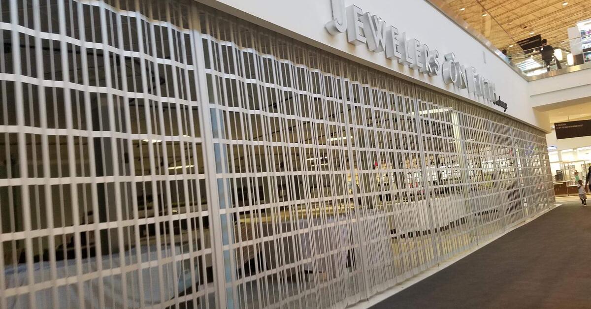 Update SemiAutomatic Weapon Used During Jewelry Store Robbery at