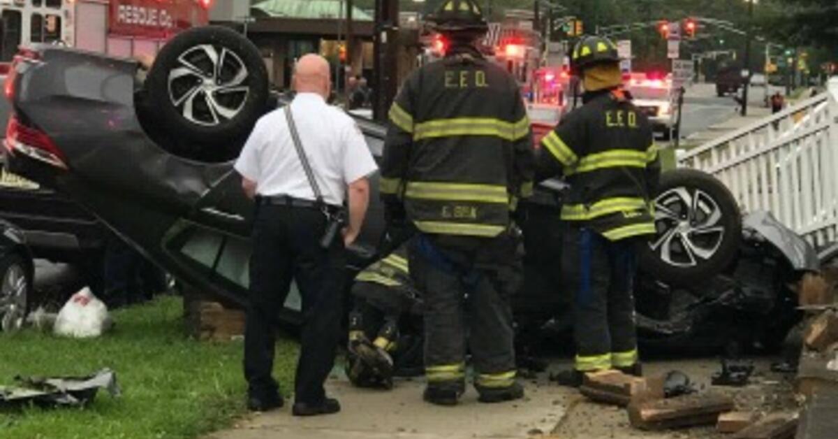 BREAKING ELIZABETH Injuries Reported in Elizabeth Car Crash